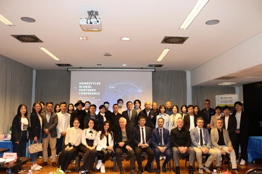 米兰掀起&ldquo;3D+AI&rdquo;科技热潮，，，，，尊龙官网登录人生就是博登录之家携手尊龙官网登录人生就是博登录设计家亮相第62届米兰国际家具展