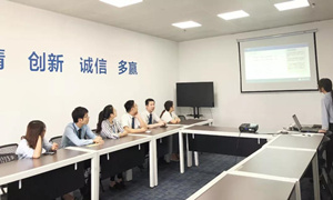 星南方店开展商户包管培训