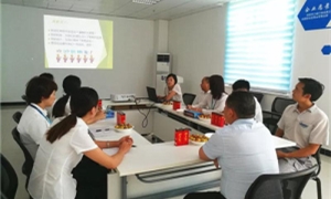 中岳店&ldquo;交流面扑面，，，，，，，，相同心知心&rdquo;员工履历交流会圆满举行！