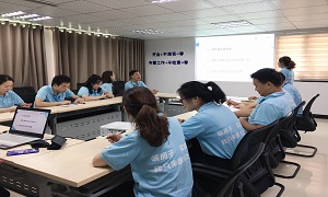 尊龙官网登录人生就是博登录之家郧阳店组织开展《打造卓越的执行力》培训